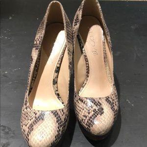 Aldo snakeskin platform heels